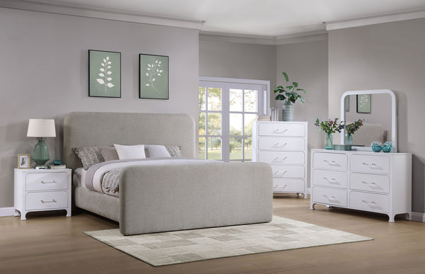 Wren Eastern King & Queen Bed