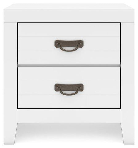 Binterglen Nightstand