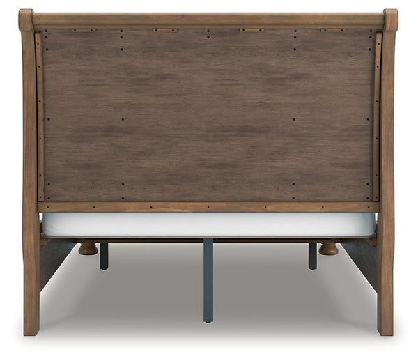 Feddinger Panel Storage Bed