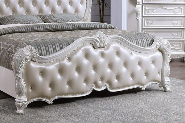 Ventresca E.King & Queen Bed White & Chrome