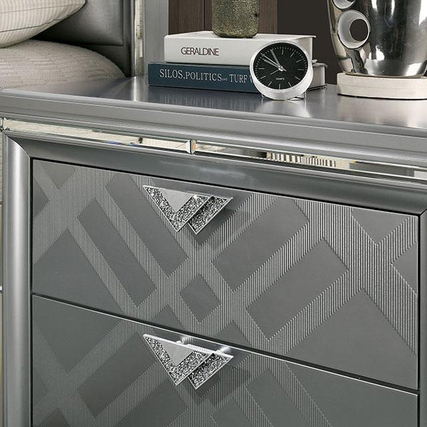 Emmeline Bed Silver & White