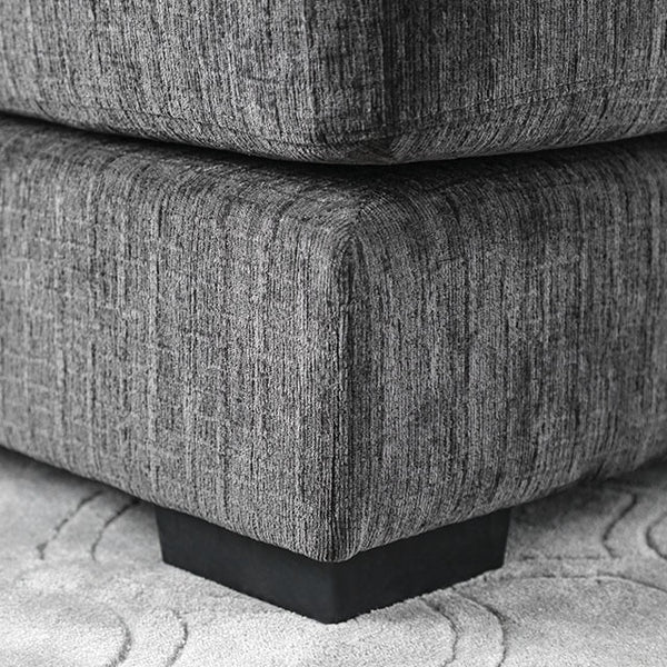 Kaylee U-Sectional w/ Right Chaise