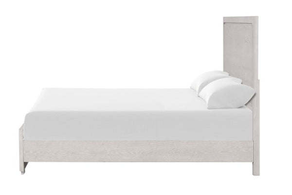 Crowthorne Queen Bedroom Set